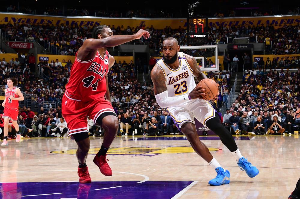 申京对比赛 申京对比赛