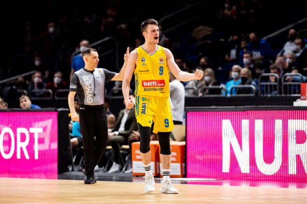 瑞士备受赞 瑞士备受赞